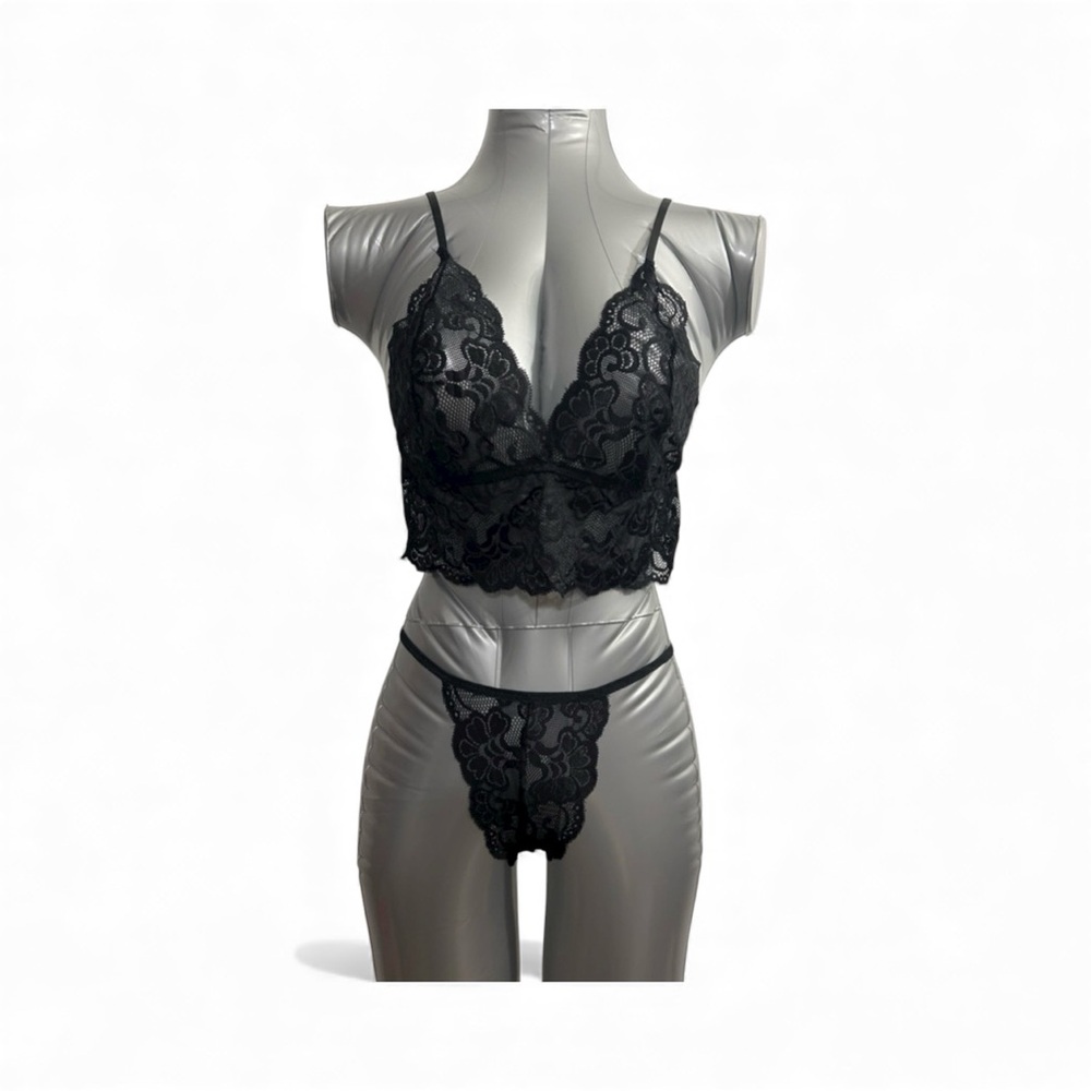🌹002 INTMTS: Black lace panty and bra set size S